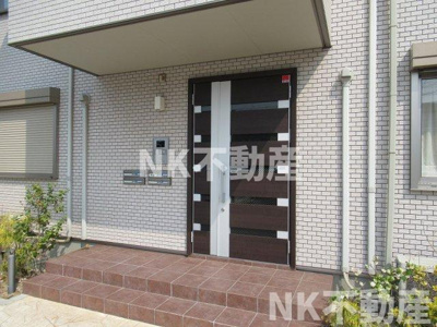 【ロビー】 | Cher（シエール）（若江岩田賃貸） | オートロック付きです