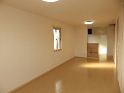 【居間・リビング】 | ティーズスクエアー | ※同建物同型別のお部屋