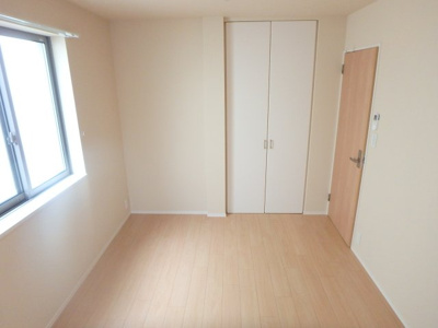 【洋室】 | メゾン・イセキス曽根