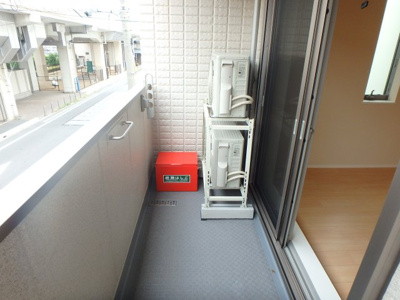 【バルコニー】 | メゾン・イセキス曽根