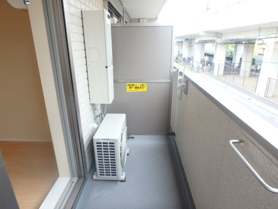 【バルコニー】 | メゾン・イセキス曽根