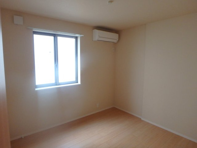  | メゾン・イセキス曽根