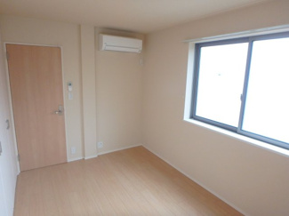 【洋室】 | メゾン・イセキス曽根