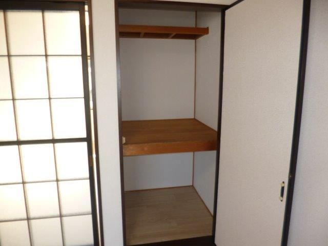 ファミールササキの収納