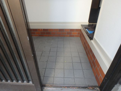 【玄関】 | 若江南町貸家