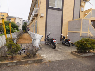 【駐車場】