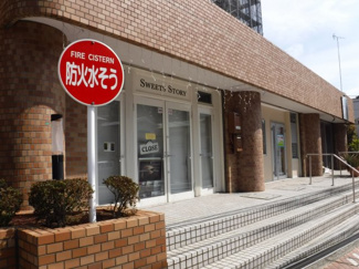 【外観】 | 10階建て82戸の大きなマンションになっています。