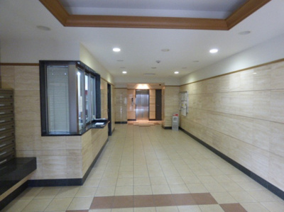 【エントランス】 | ルミナス三川町ラヴィアン・シャンゼリゼ