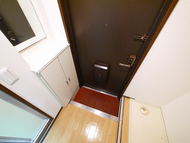 シティパレス西大寺北町Ｐ１の玄関|落ち着いた玄関です