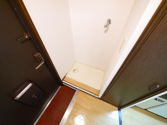 シティパレス西大寺北町Ｐ１の設備|室内洗濯機置き場です