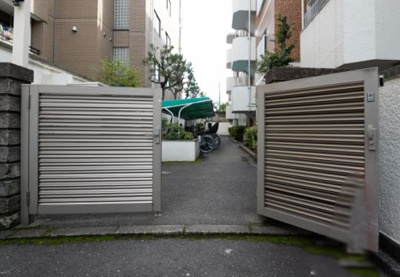 【エントランス】 | 市ヶ谷ローヤルコーポ