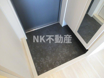 【玄関】 | グランドゥーエ永和駅前(河内永和賃貸） | きれいな玄関です