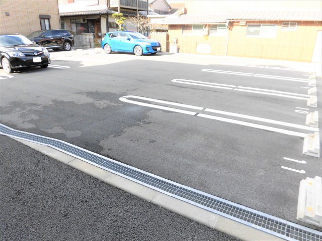 福寿荘の駐車場