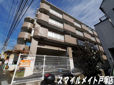 【外観】 | 戸塚ウエスト・ウッド（トツカウエスト・ウッド） | 商業施設充実＆複数沿線がご利用いただける戸塚駅までバス１３分
