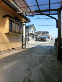【駐車場】
