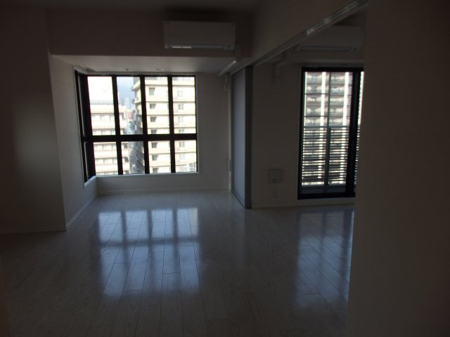 【居間・リビング】 | S-RESIDENCE神戸元町