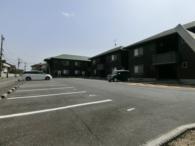 ディアス　C棟の駐車場