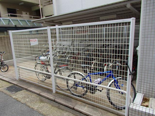 【駐車場】 | ニューブ神戸