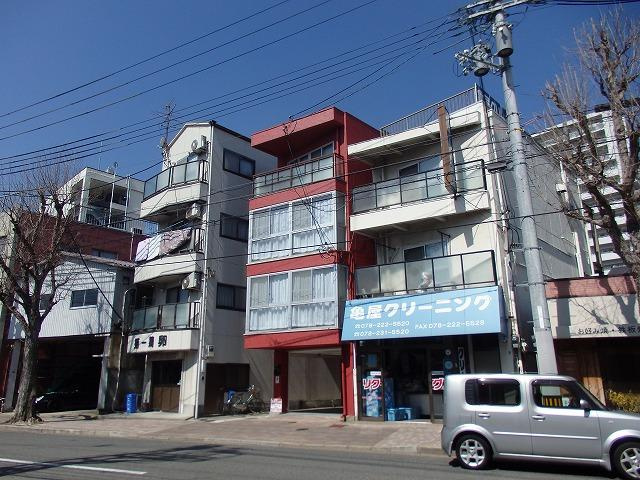 【外観】 | ファミティ三宮イースト