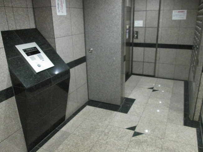 【エントランス】 | ディナスティ神戸元町通
