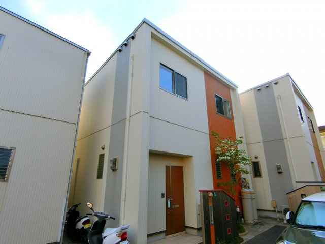 ハッピーキューブ鳴尾の外観