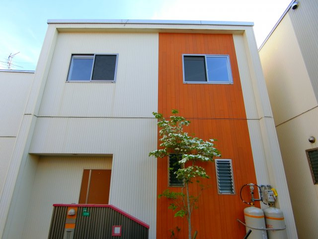 ハッピーキューブ鳴尾の外観