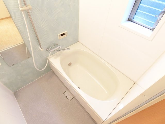 ハッピーキューブ鳴尾の浴室