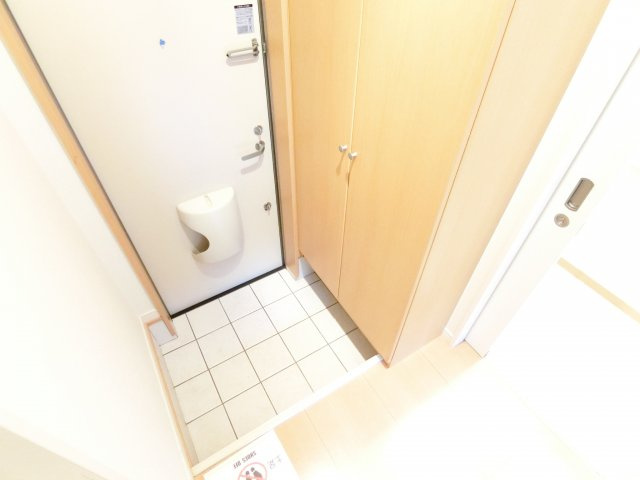 ハッピーキューブ鳴尾の玄関