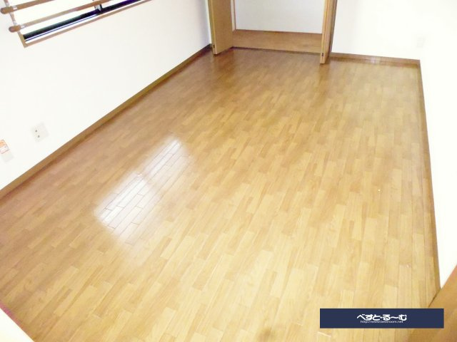 エステリーオA棟の洋室|6帖洋室　バルコニーなし側の部屋