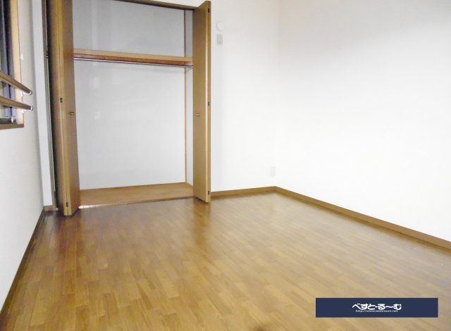 エステリーオA棟の洋室|6帖洋室　バルコニーなし側の部屋