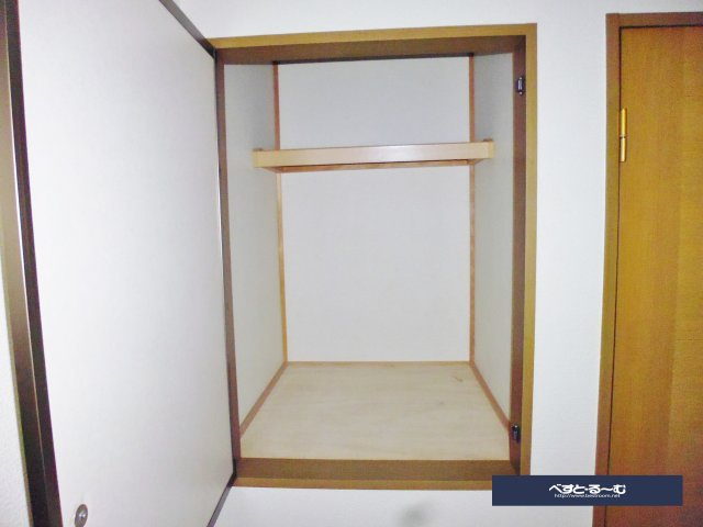 エステリーオA棟の収納