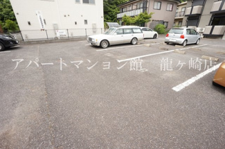 【駐車場】