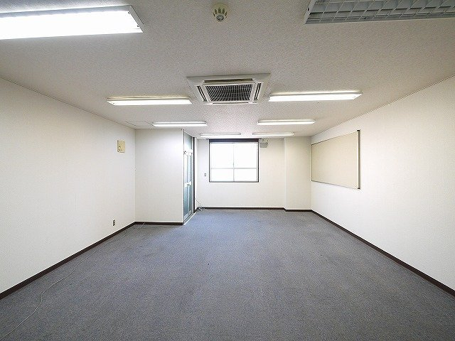 大和本社ビル別館の内装