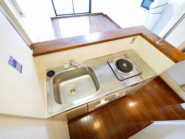 みつがらすのキッチン|コンパクトなキッチンで掃除もラクラク