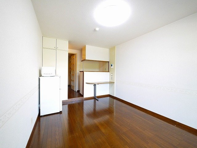 みつがらすの洋室|個人の部屋や寝室として使える洋室です