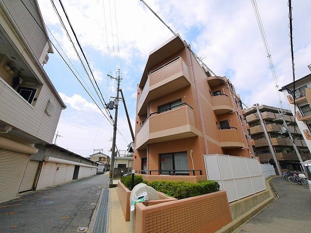 シティホームズ西大寺の外観