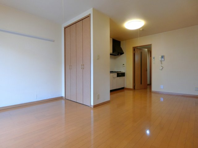 福生市大字熊川の賃貸マンションの居間・リビング