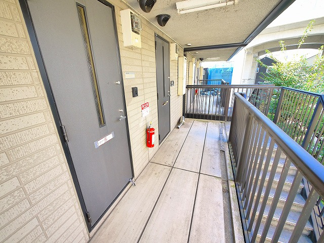 シティパル大宮　Ａ棟のその他共用部分|入口前です