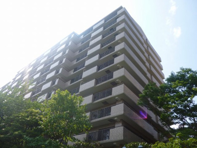 【外観】 | パークシティ本牧Ｈ棟 | 東南角部屋・三面バルコニーにつき日照・通風・眺望良好です。