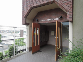 【エントランス】