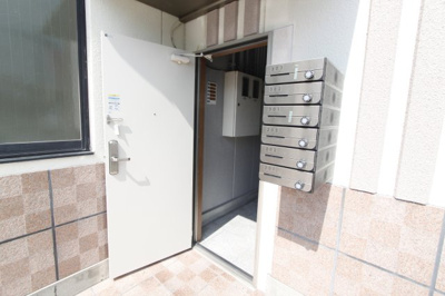 【エントランス】 | シャトー真美ヶ丘