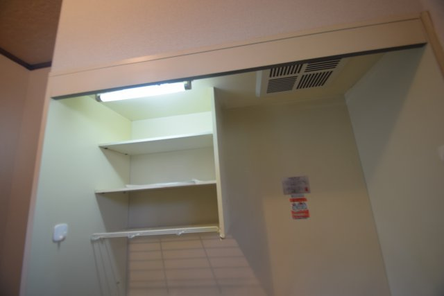 春日山西船ハイツのその他|キッチン上です