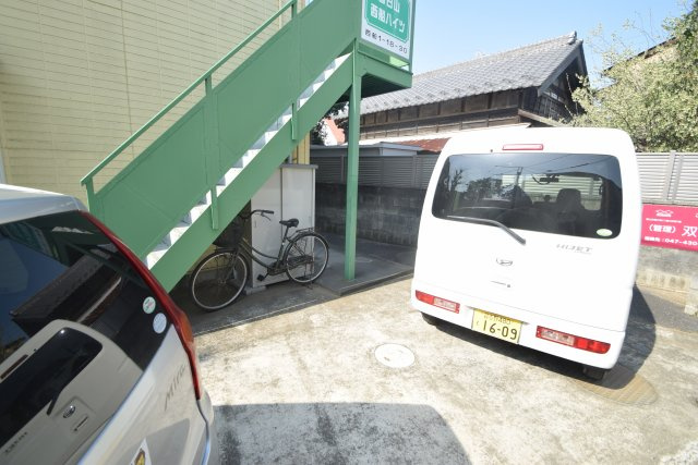 春日山西船ハイツのエントランス|毎日通るエントランスはこのようになっています