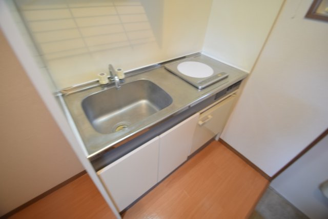 春日山西船ハイツのキッチン|きれいなキッチンです