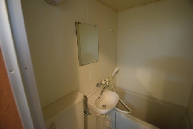春日山西船ハイツのその他|洗面台です