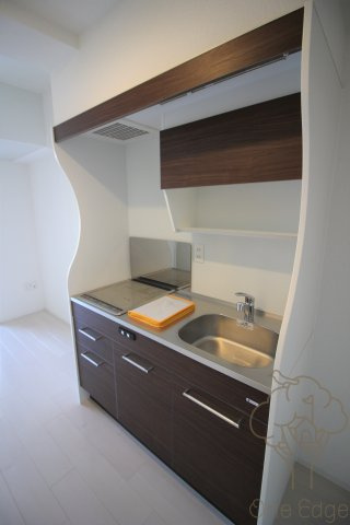 セレニテ福島カルムのキッチン