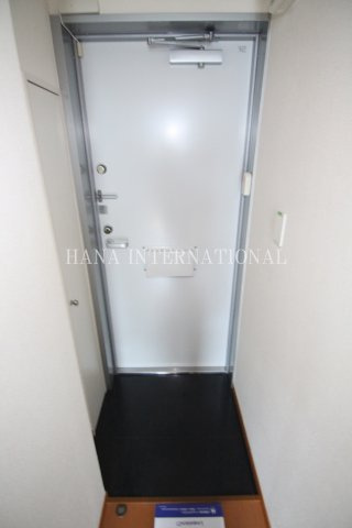 クレスト千寿二号舘の玄関
