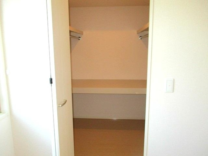 サニーフォレストＢの収納