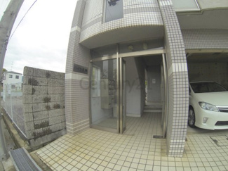 【エントランス】
