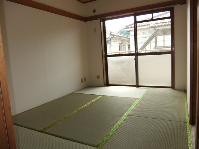 ヴィラタカハシの和室